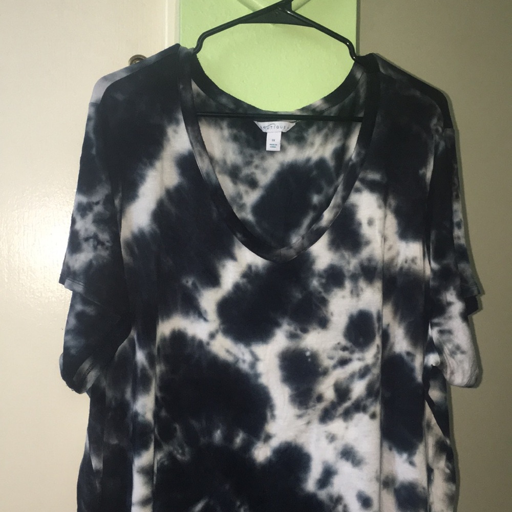 Tie dye tee